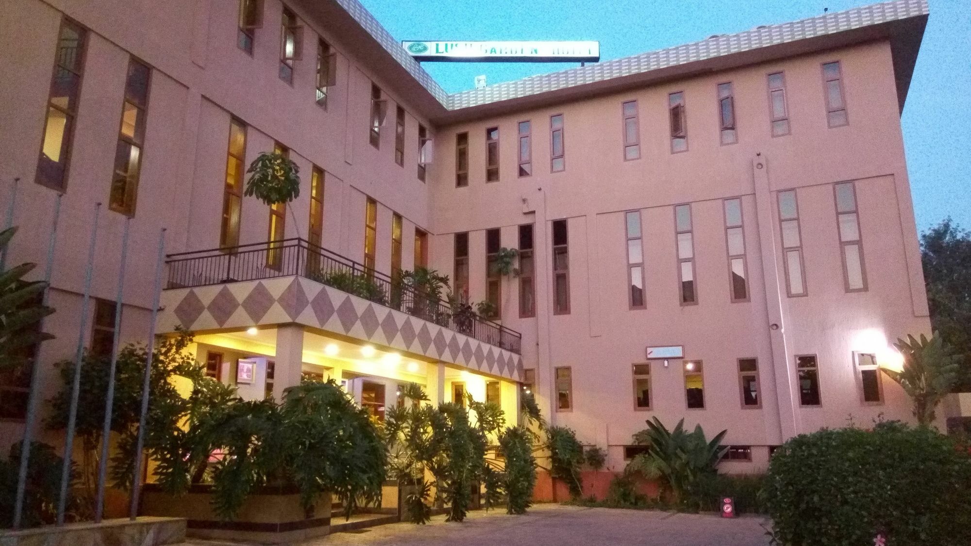 Lush Garden Hotel Arusza Zewnętrze zdjęcie